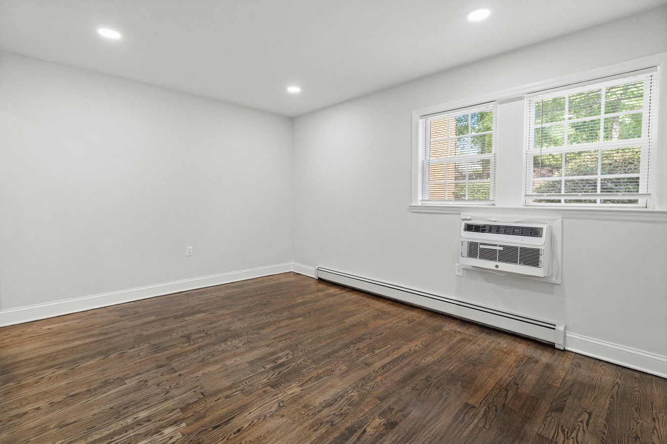 Gallery Photo 13